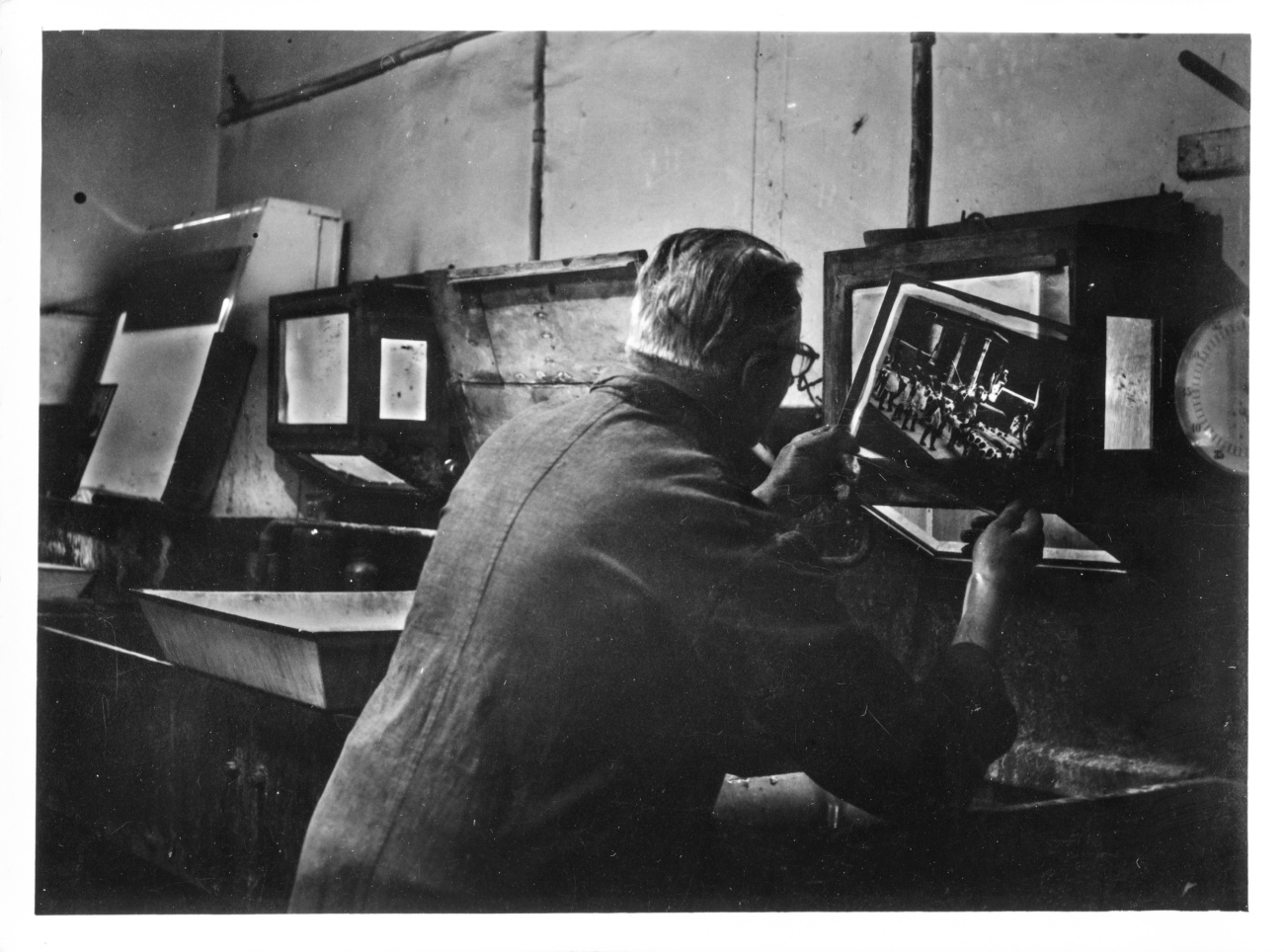 Félix Peaucou dans son labo chez Herbert