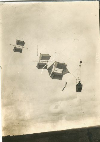 cerfs-volants montés du Capitaine Madiot